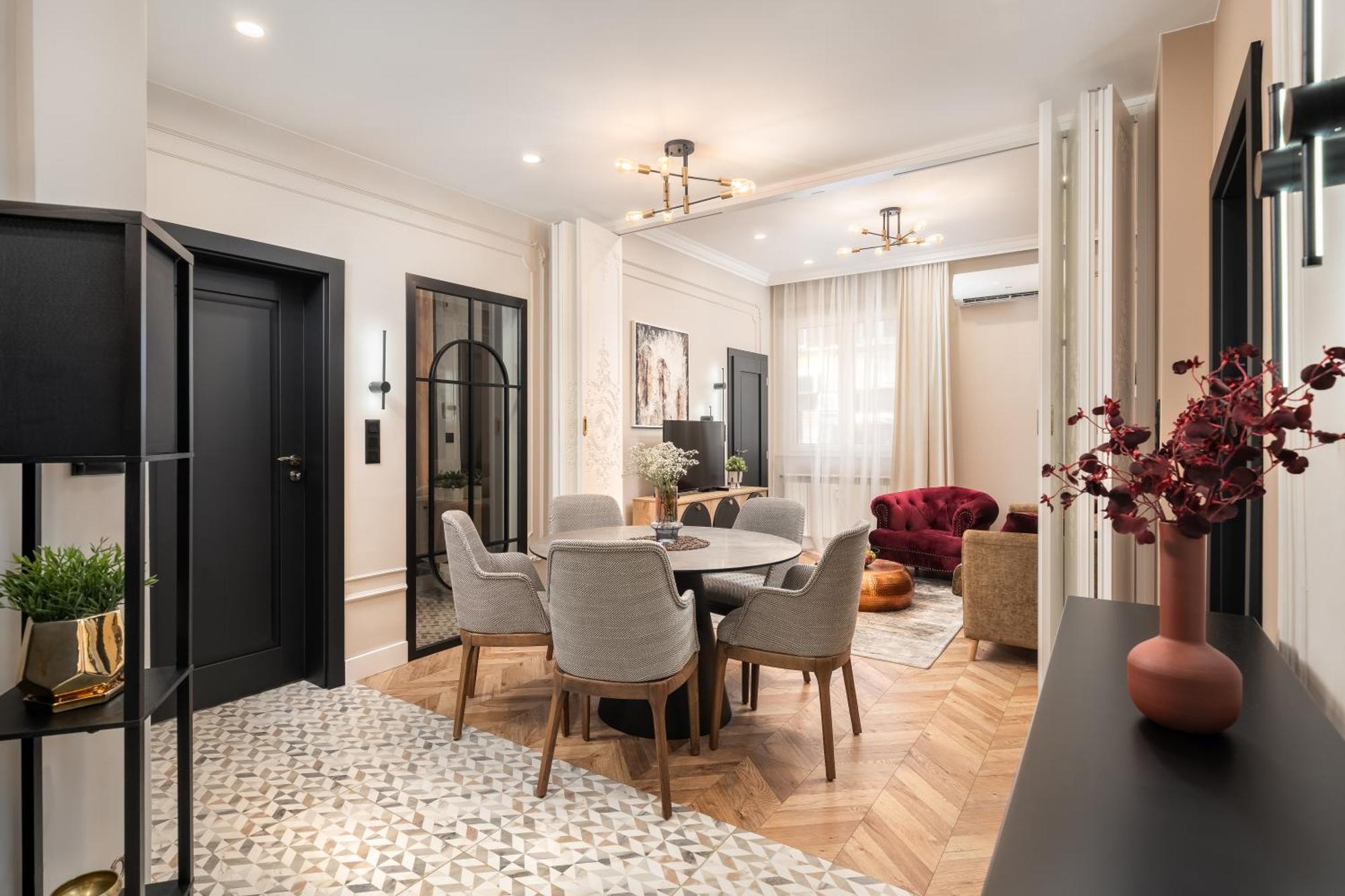 Citycenter Magnific Gem - 2 Bdr & 2 Baths 소피아 외부 사진
